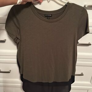 Dark green tee